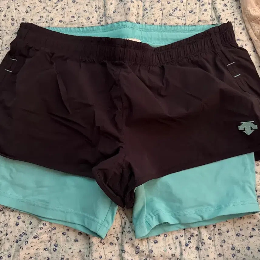 [BUNJANG] Descente Women's 2-in-1 Shorts / 데상트 여성 투인원 반바지 쇼츠