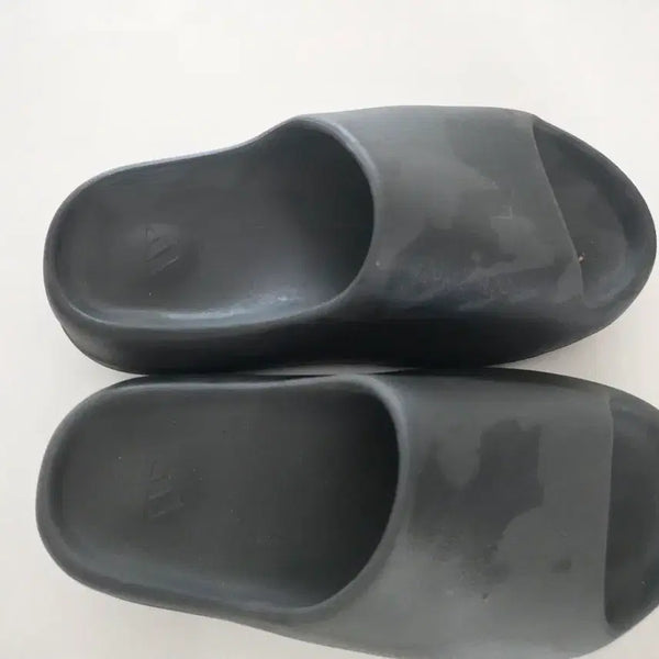 [BUNJANG] Adidas Yeezy Slide Dark Onyx Sandals / 아디다스 이지 슬라이드 다크오닉스