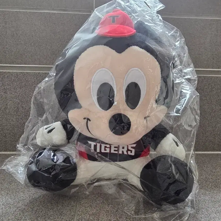 [BUNJANG] KBO Mickey Collaboration Plush Doll / kbo 미키 콜라보 인형