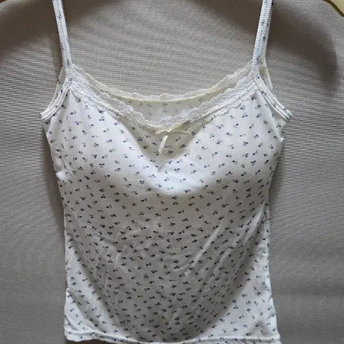[BUNJANG] Cherry Pattern Sleeveless Tank Top / 체리 패턴 민소매 나시90