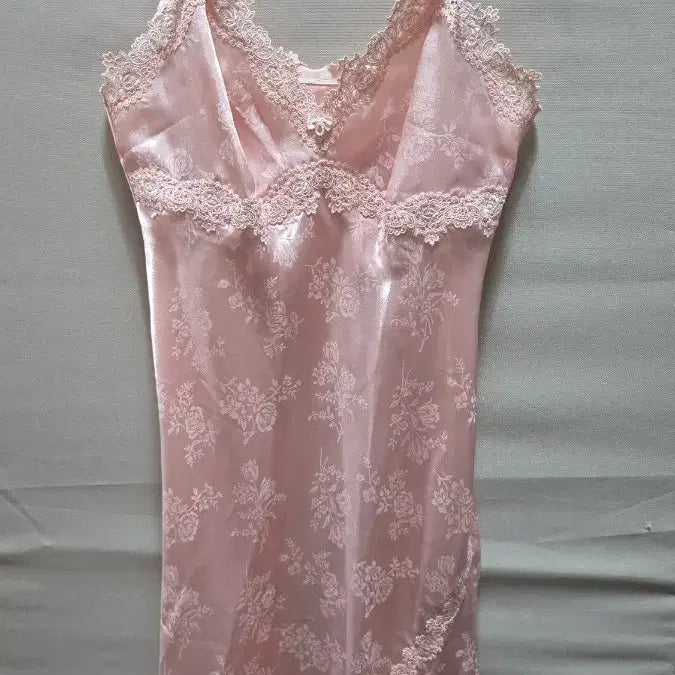 [BUNJANG] Pink Floral Embroidered Lace Trim Slip / 슬립90