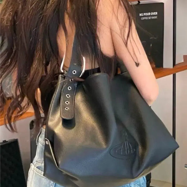 [BUNJANG] Vivienne Westwood ORB Shoulder Bag Black / 비비안웨스트우드 오알비 숄더백 블랙