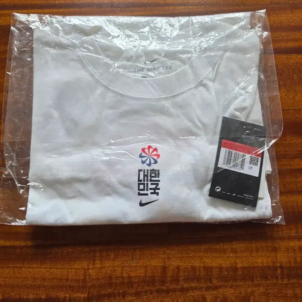 [BUNJANG] Nike Men's Korean Typography T-Shirt (CV2235-100) / 의류_나이키_남성_나이키 한글 티셔츠(CV2235-100)