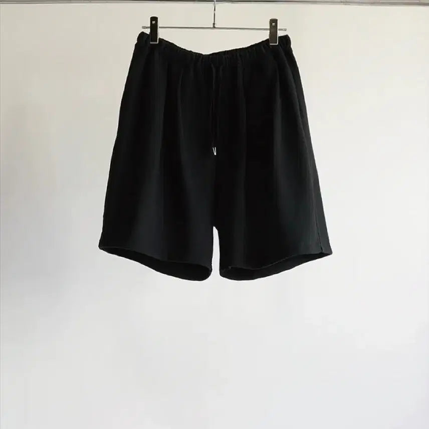 [BUNJANG] ANCELLM Tuck Sweat Shorts / [1] ANCELLM 안셀름 TUCK SWEAT SHORTS 턱 스웨트 쇼츠