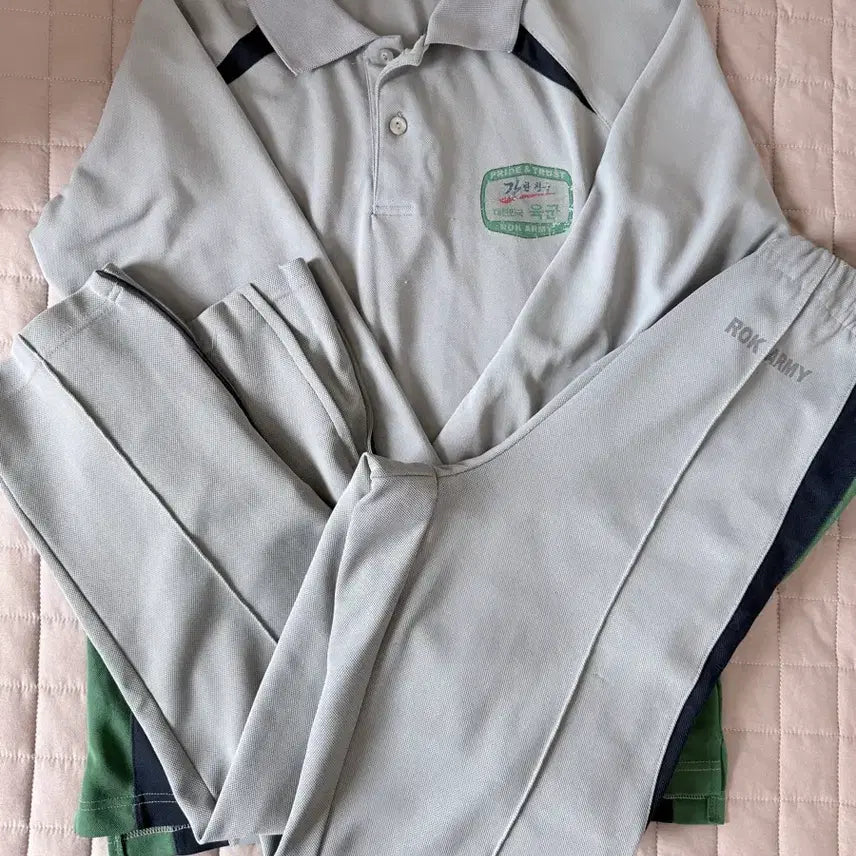 [BUNJANG] ROK Army Old Style Training Suit (Spring/Autumn) - Top & Bottom Set / 육군 구형 활동복