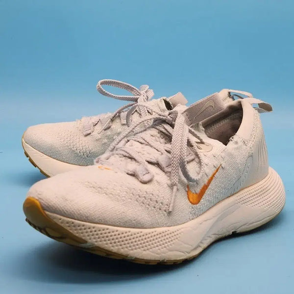 [BUNJANG] Nike Escape Run Women's Running Shoes (235) / a 나이키 이스케이프런 여성런닝화235
