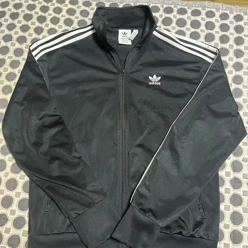 [BUNJANG] Adidas Three-Stripes Zip-Up Training Jacket Black / 아디다스 삼선 집업 트레이닝 자켓 블랙