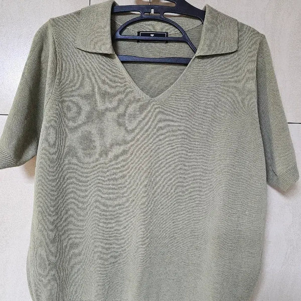 [BUNJANG] T.H.E. Women's Collar Short-Sleeve Cooling Knit (Khaki, Size 55-77) / 새상품  T.H.E. 여성 카라 반팔 냉감니트 카키색 55~77