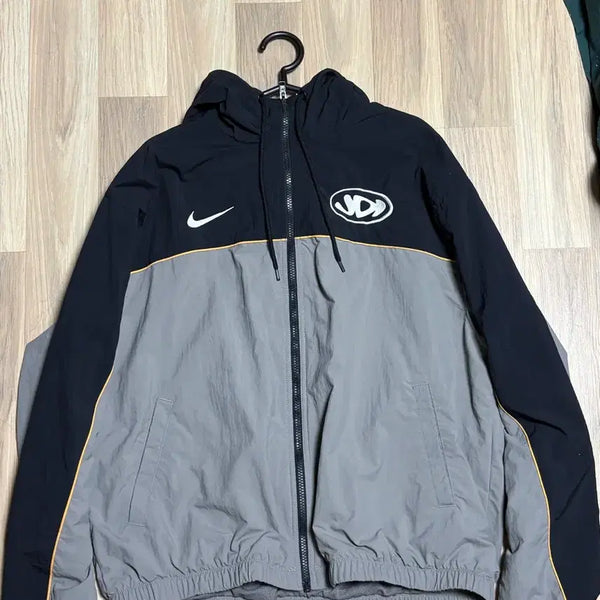 [BUNJANG] Nike Windbreaker Jacket / 나이키 바람막이