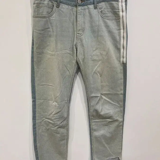 [BUNJANG] 8 X GD's Pick Side Zipper Stripe Denim Pants / [기타] 8 X GD's Pick 사이드 지퍼 스트라이프 데님 팬츠