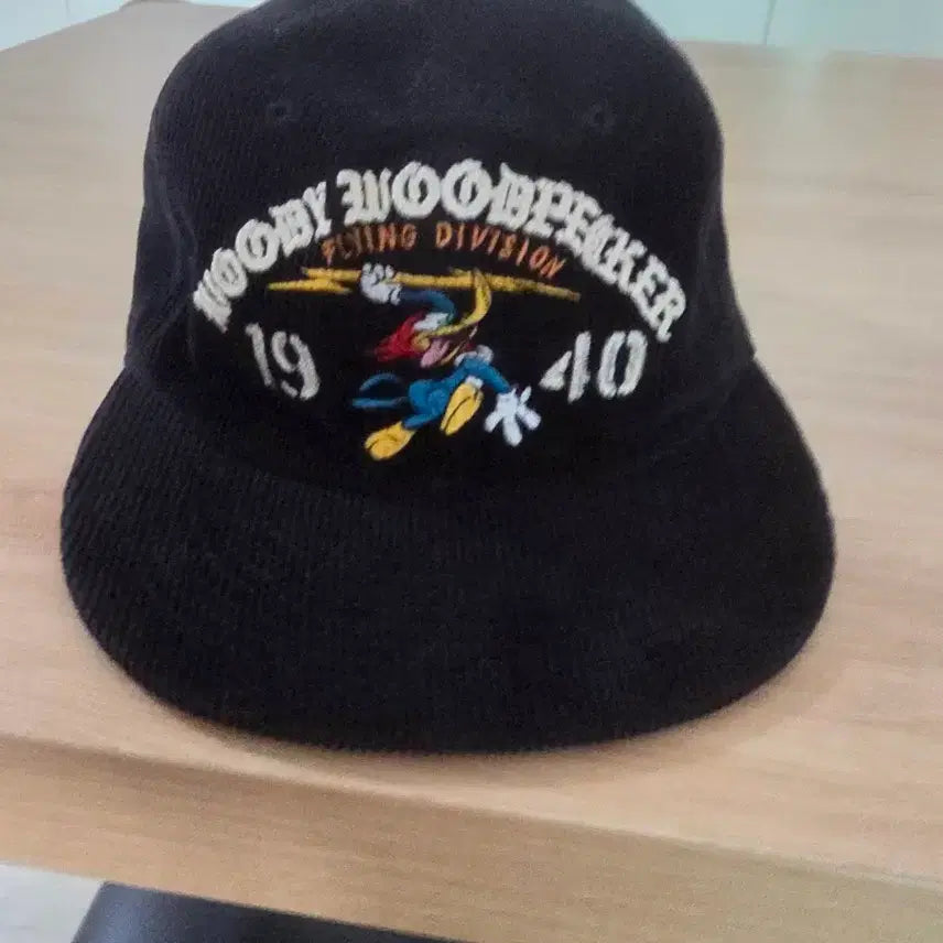 [BUNJANG] Eastlogue Woody Woodpecker Embroidery Ball Cap / 이스트로그 우디우드페커자수 볼캡
