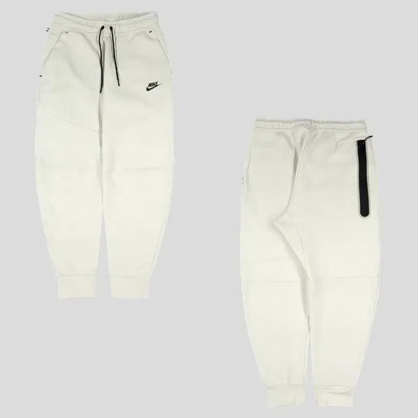 [BUNJANG] Nike Futura Logo Tech Fleece Banding Jogger Sweatpants / 나이키 화이트 블랙 퓨추라로고 테크팩 테크플리스 밴딩 조거 스웻팬츠 트레이닝복 30-32