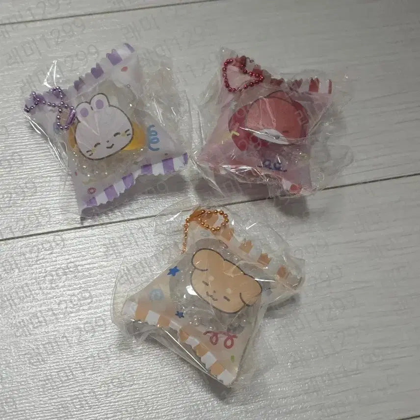 [BUNJANG] Pixel Snacks Bag Keychain / 픽셀리 과자 봉지 키링