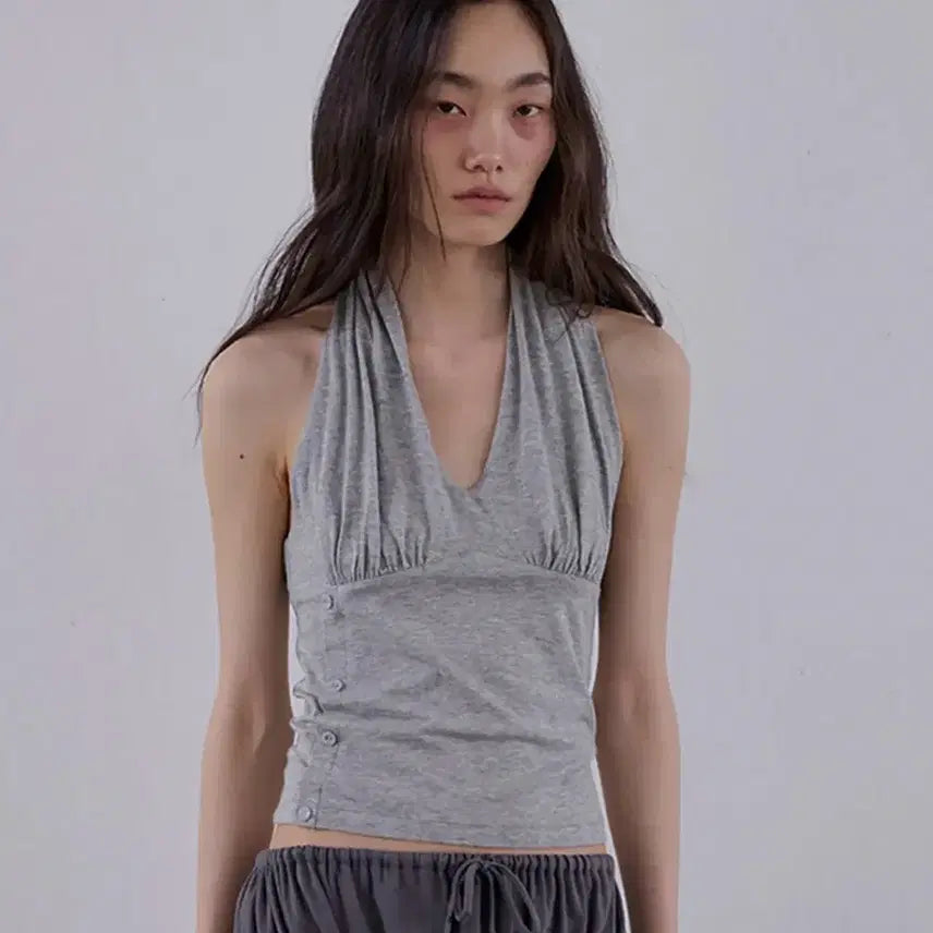 [BUNJANG] Odess Buttoned Cowl Halter Top Grey / [당일배송] 오데스 버튼드 카울 홀터 탑 그레이, 오데스 홀터넥 탑