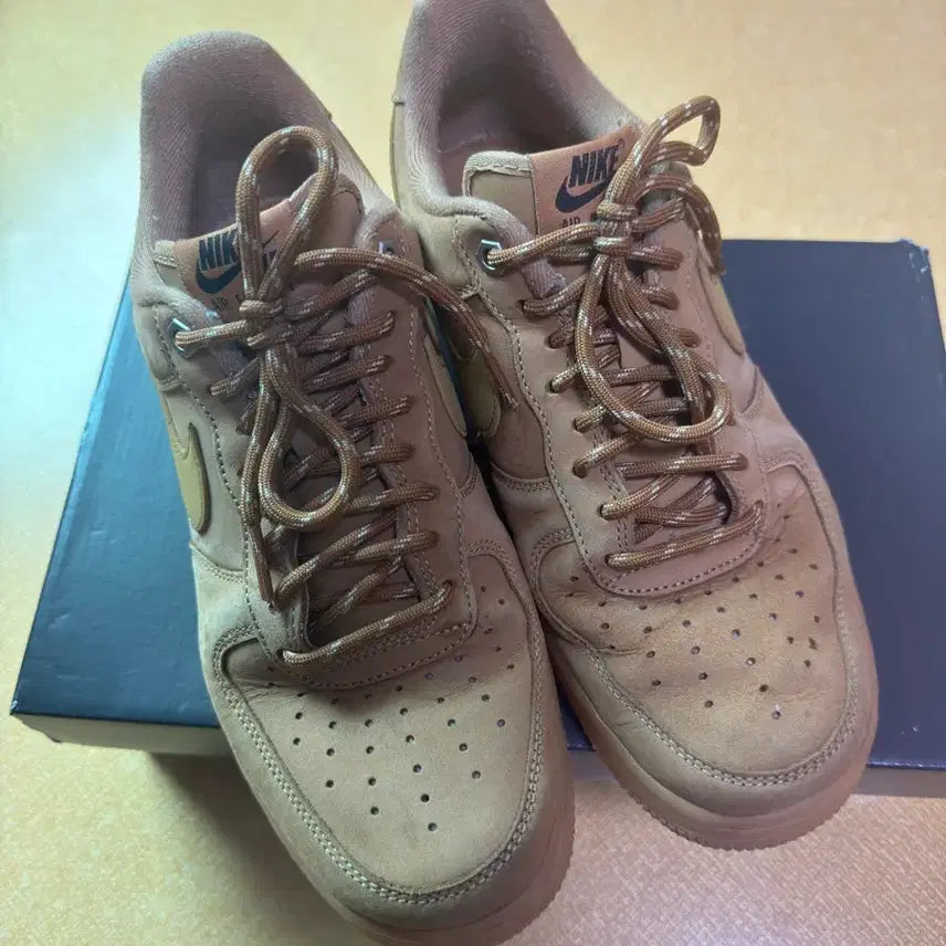 [BUNJANG] Nike Air Force 1 '07 'Soy Sauce' Sneakers (255) / 에어포스 된장포스 255