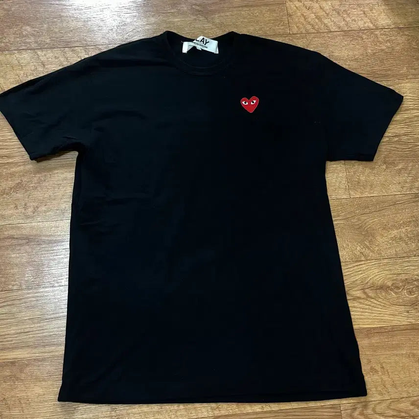 [BUNJANG] Comme des Garçons Wappen Logo T-Shirt XXL / (110,XXL,2xl) 새상품급 꼼데가르송 와펜로고 반팔티 저렴하게팝니다