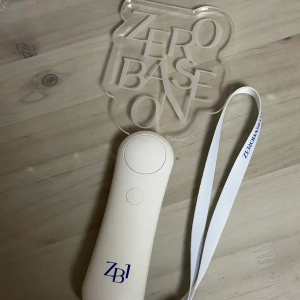 [BUNJANG] ZEROBASEONE Temporary Fanlight / 제로베이스원 임시응원봉 양도 제베원 응원봉