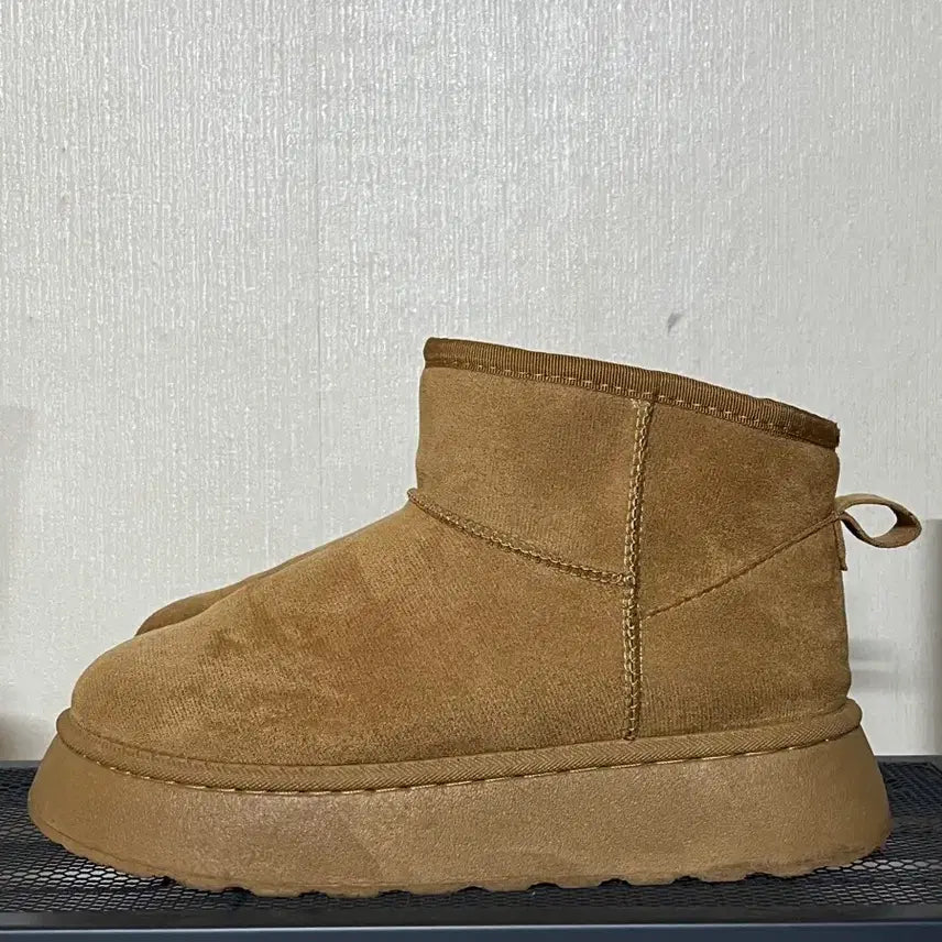 [BUNJANG] Platform Suede Mini Ugg Boots (Camel) 265mm / 플랫폼 스웨이드 미니 어그부츠 (카멜) 265mm
