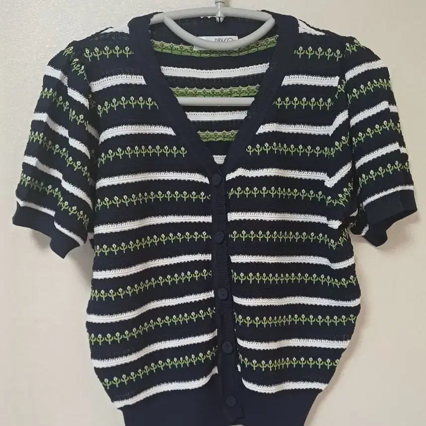 [BUNJANG] V-Neck Knit Cardigan / 브이넥 니트 가디건