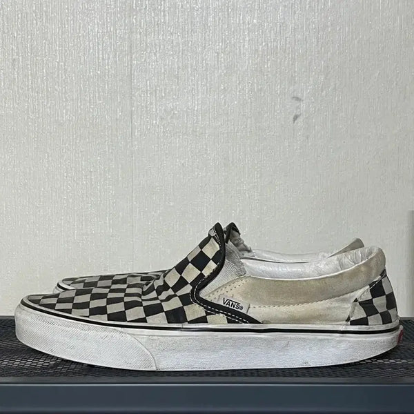 [BUNJANG] Vans Checkerboard Slip-On (Black/White) Size 260mm / 반스 체커보드 슬립온 (블랙/화이트) 260mm