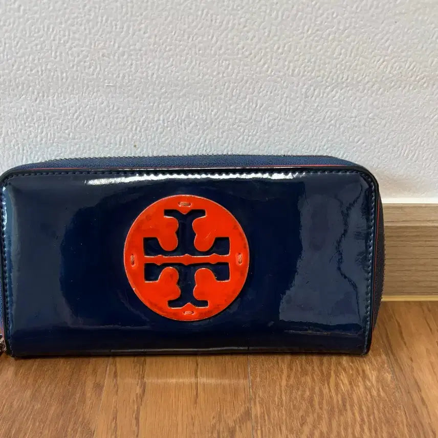 [BUNJANG] Tory Burch Navy Enamel Long Wallet / 토리버치.에나멜 지갑 네이비