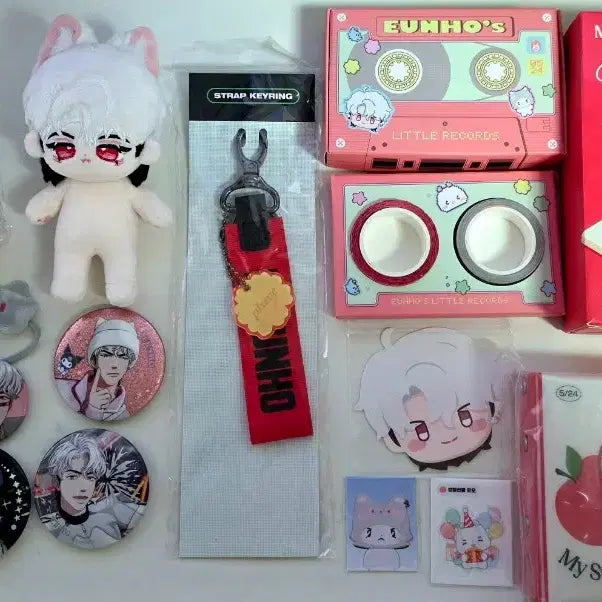 [BUNJANG] PLAVE Eunho Plush Doll Bundle Set (Yookyeoreum Strap, Ppou Badge, Chap Eunho Birthday Kit) / 플레이브 plave 은호 굿즈 인형 일괄 (육여름 스트랩 뿌 뱃지 꼬질은호 생일키트)