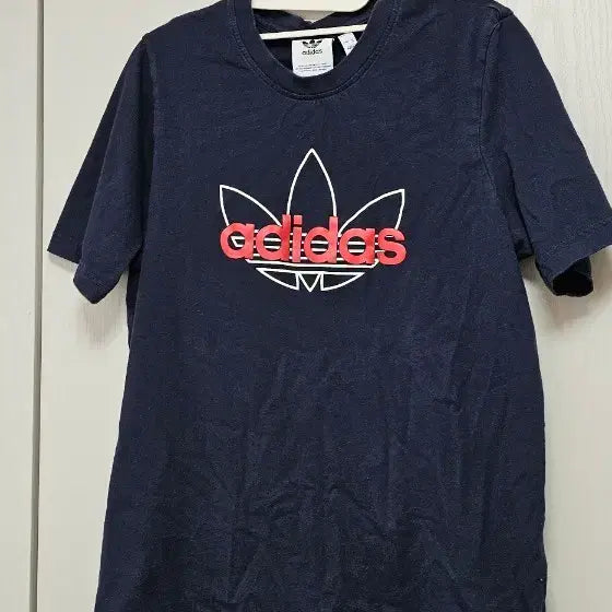 [BUNJANG] Adidas Short-Sleeve T-Shirt Navy/Red Logo / 아디다스 반팔티 네이비/레드 로고