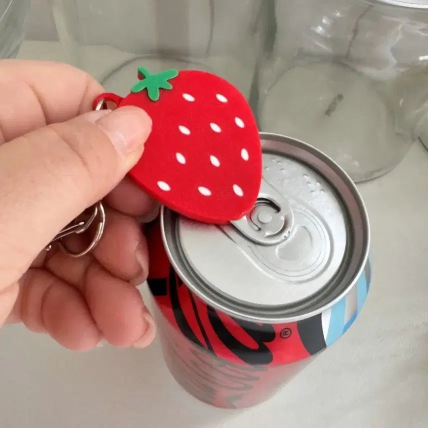 [BUNJANG] Strawberry Can Opener Keychain / 딸기 캔따개 오프너 가방 참 열쇠고리 키홀더 키링