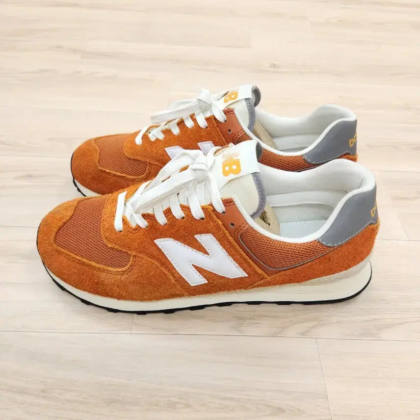 [BUNJANG] New Balance 547 Orange Sneakers (280mm) / 뉴발란스 547 오렌지 280