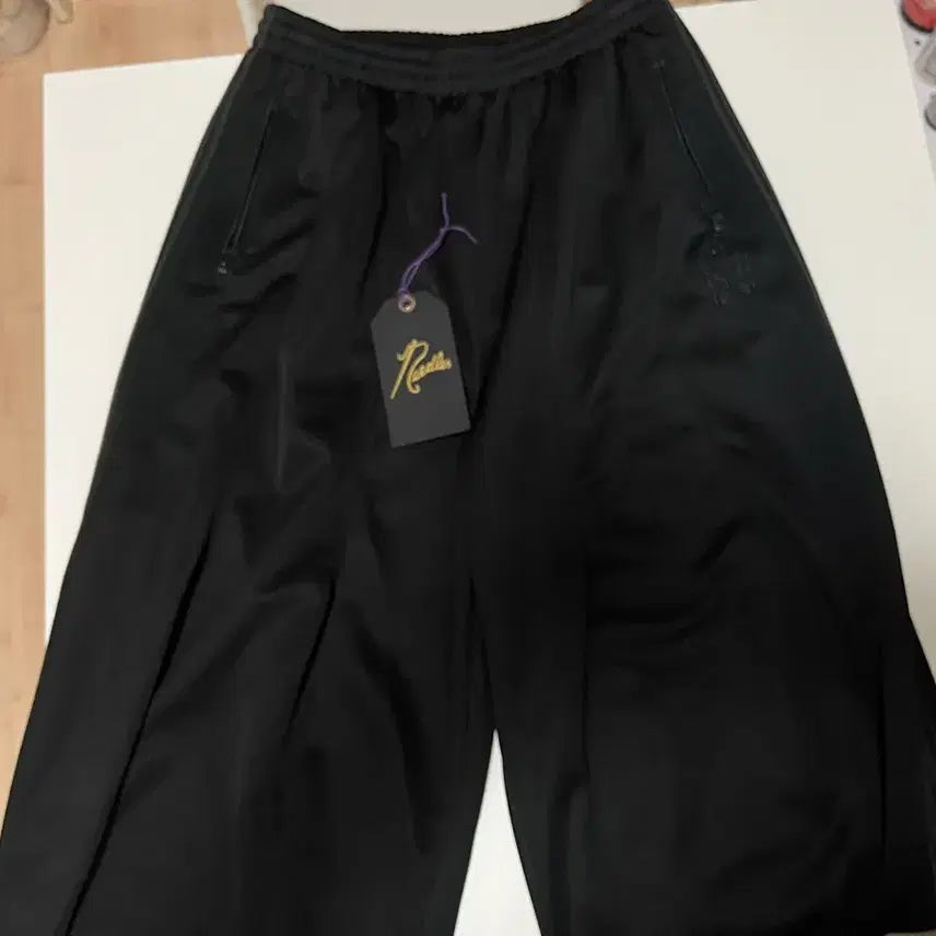 [BUNJANG] Needles x Studios HD Track Pants Black / 니들스 x 스튜디오스 HD 트랙 팬츠 블랙 needles