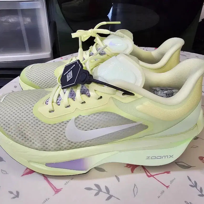 [BUNJANG] Nike Zoom Fly 6 Running Shoes Lime 245mm / (새상품)나이키 줌 플라이6 245mm 황금사이즈 새상품 판매합니다