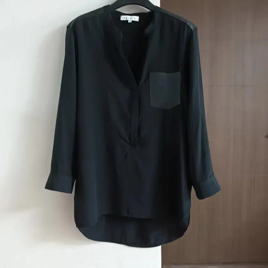 [BUNJANG] Sandro Women's 3/4 Sleeve Shirt Blouse with Leather Pocket / 산드로 셔츠형 블라우스 칠부 소매