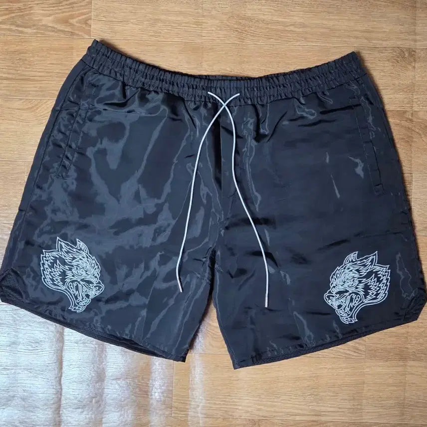 [BUNJANG] Dark Sport Wolf Shorts XL / ~8/24 [XL] 다크스포츠 울프 반바지 쇼츠