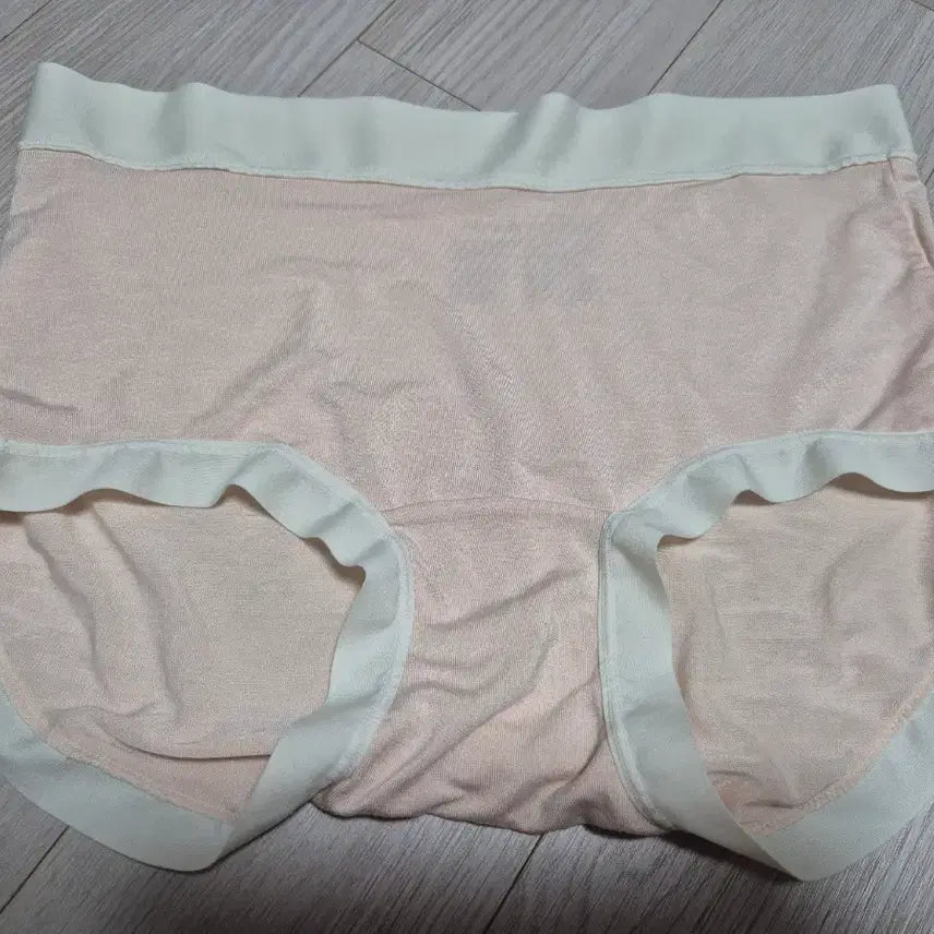 [BUNJANG] Yes Code Pink Women's Panties (Size 95) / Yes Code 95 핑크 여성팬티