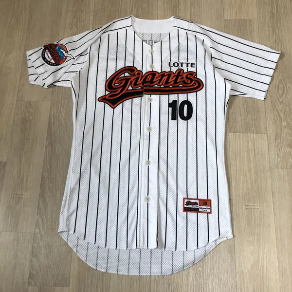 [BUNJANG] Lotte Giants Lee Dae-ho Old Home Stripe Jersey (Embroidered) / 90 / 자수마킹) 롯데 자이언츠 이대호 올드 홈 스트라이프 유니폼 져지