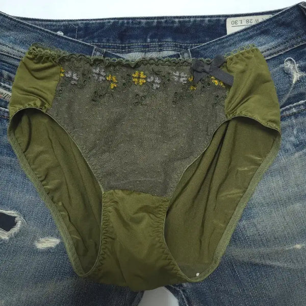 [BUNJANG] Olive Green Women's Lace Trimmed Panty / 올리브색 여성 속옷 레이스 장식 팬티
