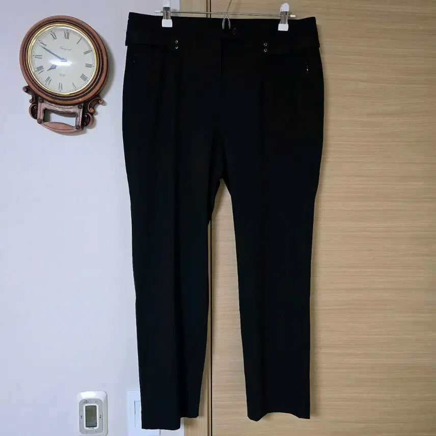 [BUNJANG] Lee Dong-woo Collection Black Belt Line Buckle Detail Slacks Pants / 이동우 컬렉션 블랙 벨트 라인 비조 장식 슬랙스 팬츠