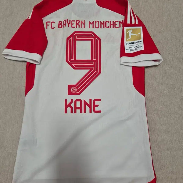 [BUNJANG] Bayern Munich 22-23 Authentic Home Jersey Harry Kane Bundesliga Patch / 22-23 바이에른 뮌헨 정품 홈 유니폼 해리 케인 자컷 마킹