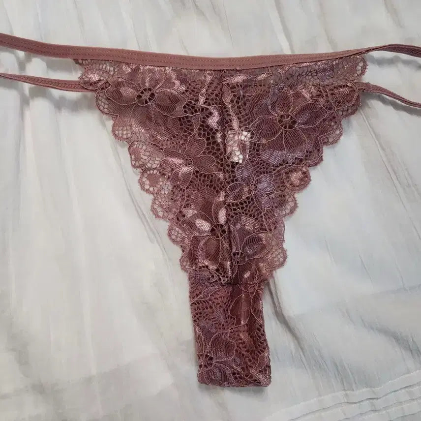 [BUNJANG] Rose Gold Women's Thong Panty (Used) / (중고) 로즈골드 여성 티팬티