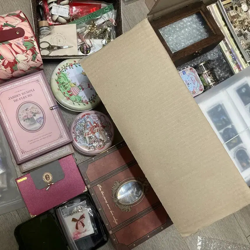[BUNJANG] Vintage Emotional Dakku Bundle Set / 우체국5호박스2개 감성 빈티지다꾸 대량처분