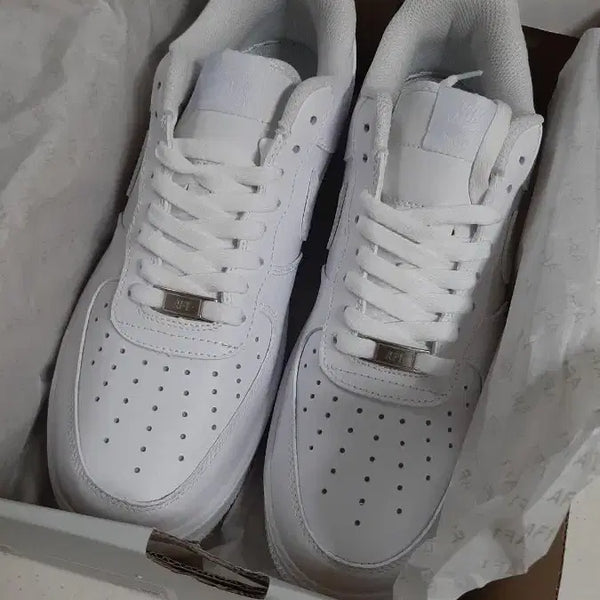 [BUNJANG] Nike Air Force 1 '07 All White Sneakers (270mm) - New Condition / 나이키 에어포스 1 '07 올화이트 270 새상품