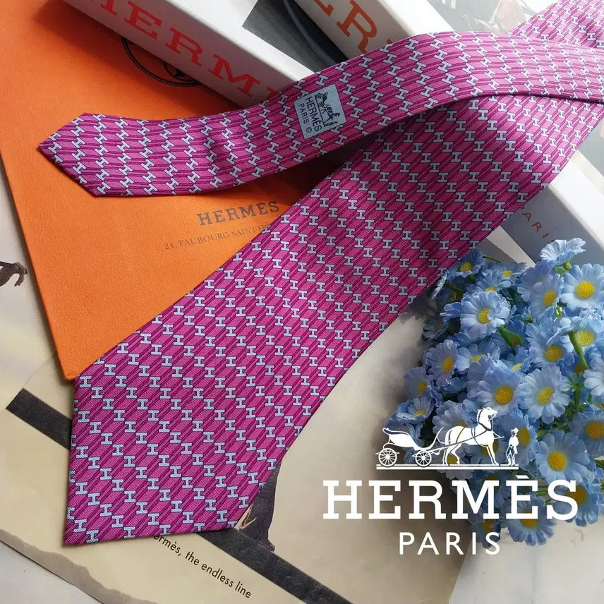 [BUNJANG] Hermes Silk H Motif Tie 9.7cm / HERMES 에르메스 실크 진한 분홍 H 모티브 패턴 넥타이 9.7cm A+등급 k3240