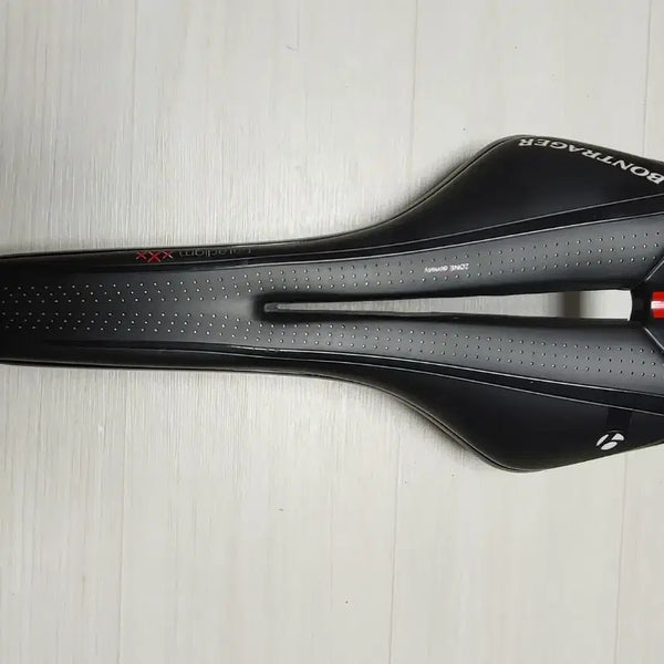[BUNJANG] Bontrager Paradigm XXX 138mm Carbon Saddle / 최상급 카본안장 본트레거 패러다임xxx 138mm 안장 팝니다. (택포 9만)