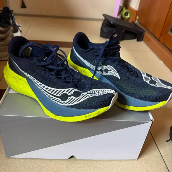 [BUNJANG] Saucony Endorphin Pro 4 Navy/Lime Running Shoes (Size 275) / 써코니 엔돌핀 프로4 275사이즈