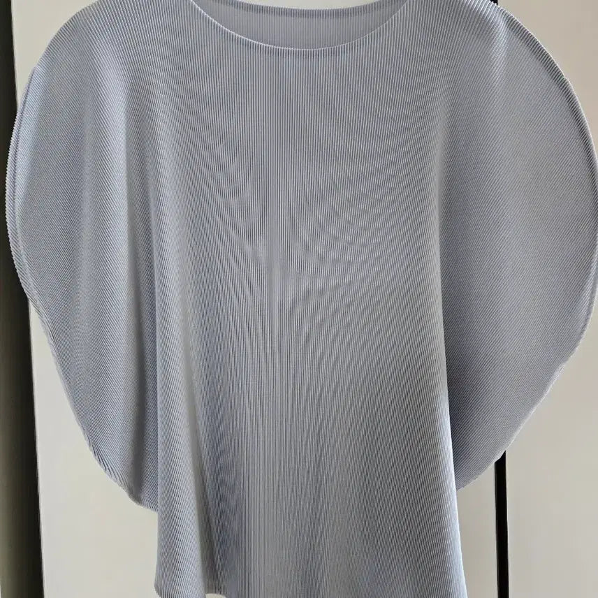 [BUNJANG] Pleats Please Mist April Short Sleeve Round Top Gray / 플리츠플리즈 4월 MIST APRIL 반팔 둥근 탑 그레이
