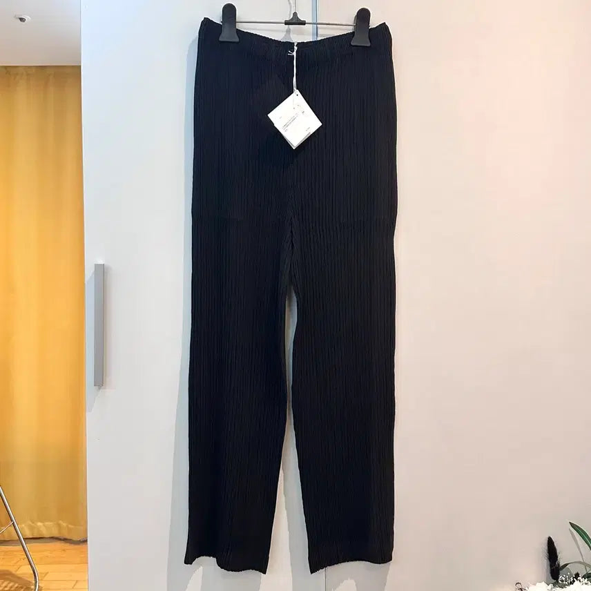 [BUNJANG] Issey Miyake Pleats Please Haching Pants Black / 이세이미야케 해칭 팬츠 블랙 (새상품)