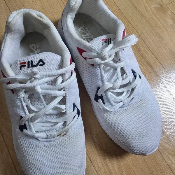 [BUNJANG] Fila Sneakers Athletic Shoes 240 White / 휠라 스니커즈 운동화 240 화이트