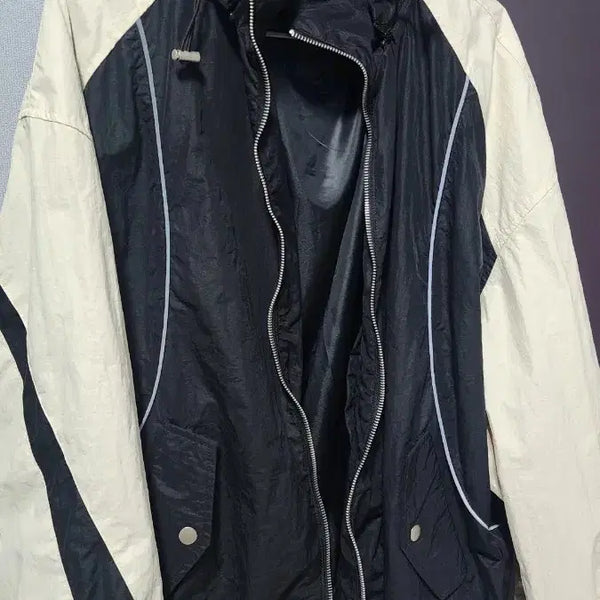 [BUNJANG] Color Block Windbreaker Jacket / 블랙/아이보리 배색 바람막이