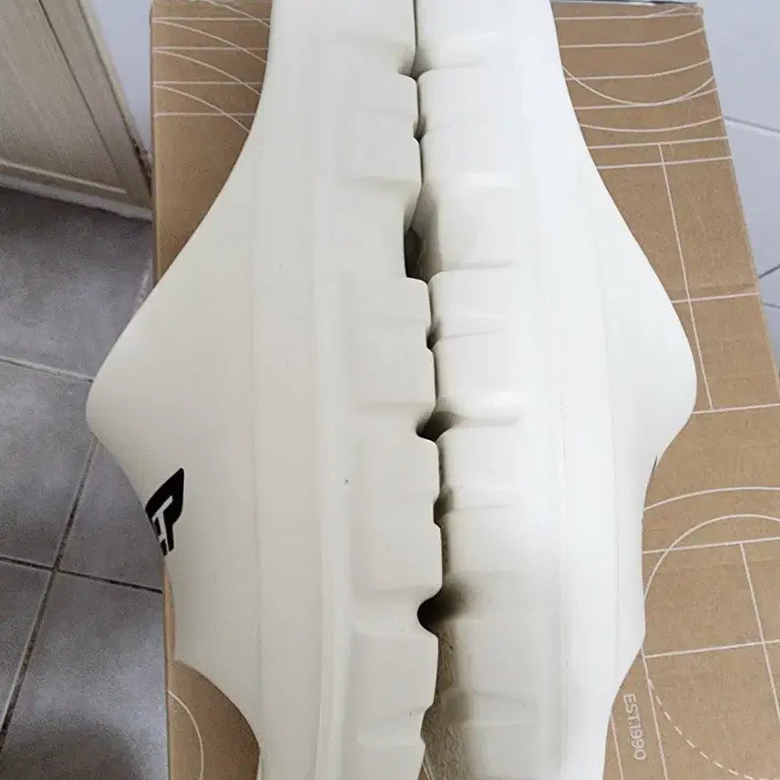 [BUNJANG] Xtep Runners Slipper 270 / 엑스텝 러너슬리퍼 270