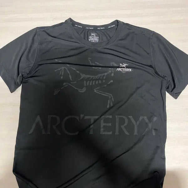 [BUNJANG] Arc'teryx Polyester T-Shirt / 아크테릭스 반팔 (폴리제질)
